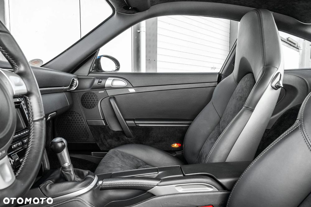 Porsche 911 Turbo - 22