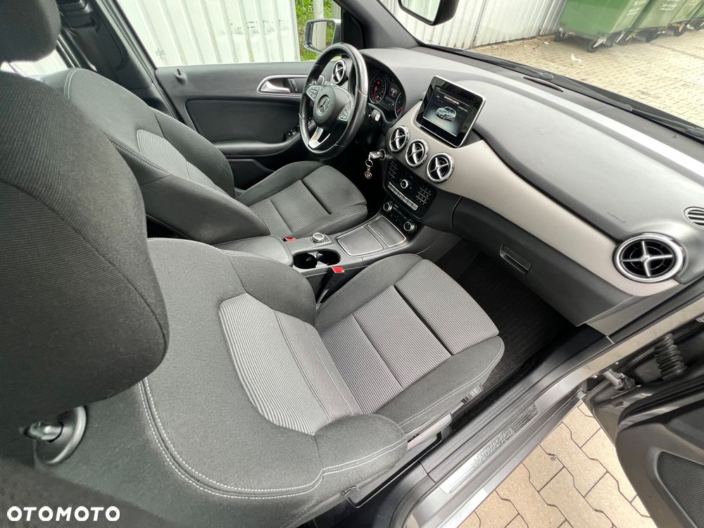 Mercedes-Benz Klasa B 180 d 7G-DCT Peak Edition - 11