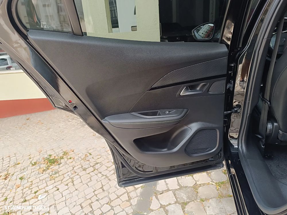 Peugeot e-2008 GT Pack - 19