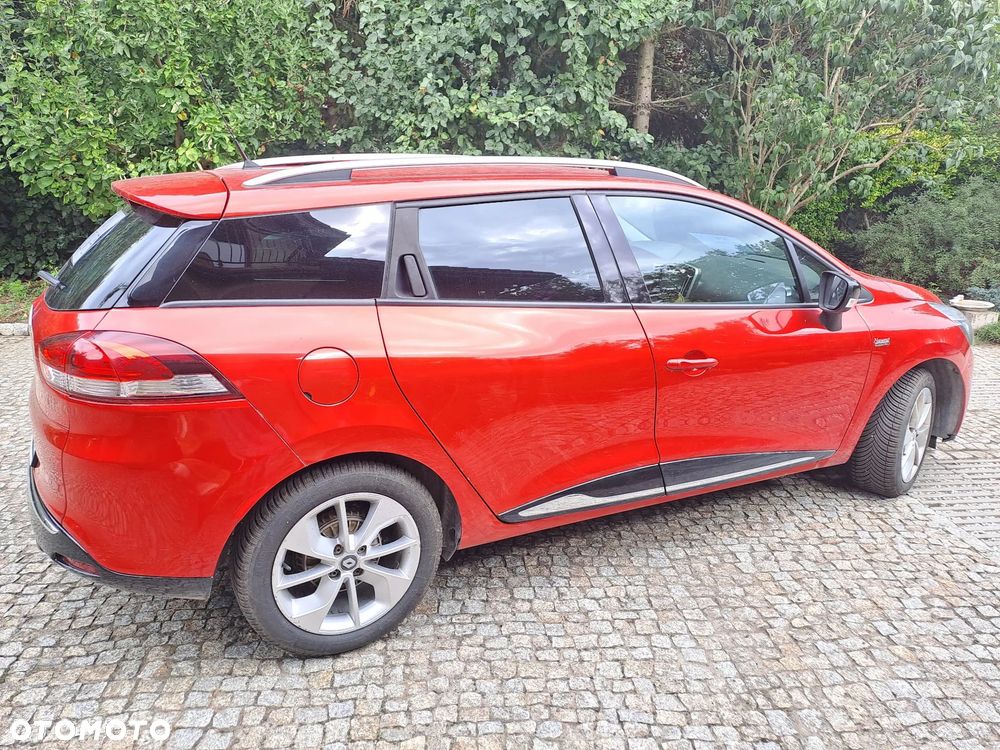 Renault Clio - 8