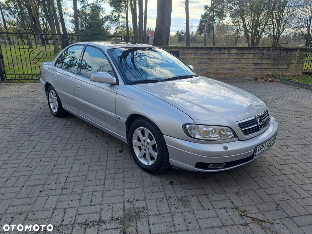 Opel Omega 2.2 Elegance - 30