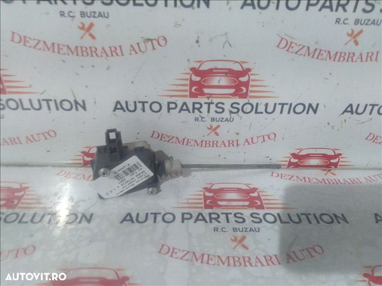 motoras deschidere clapa rezervor skoda octavia 2 1.9 d an fabr. 2007 - 1