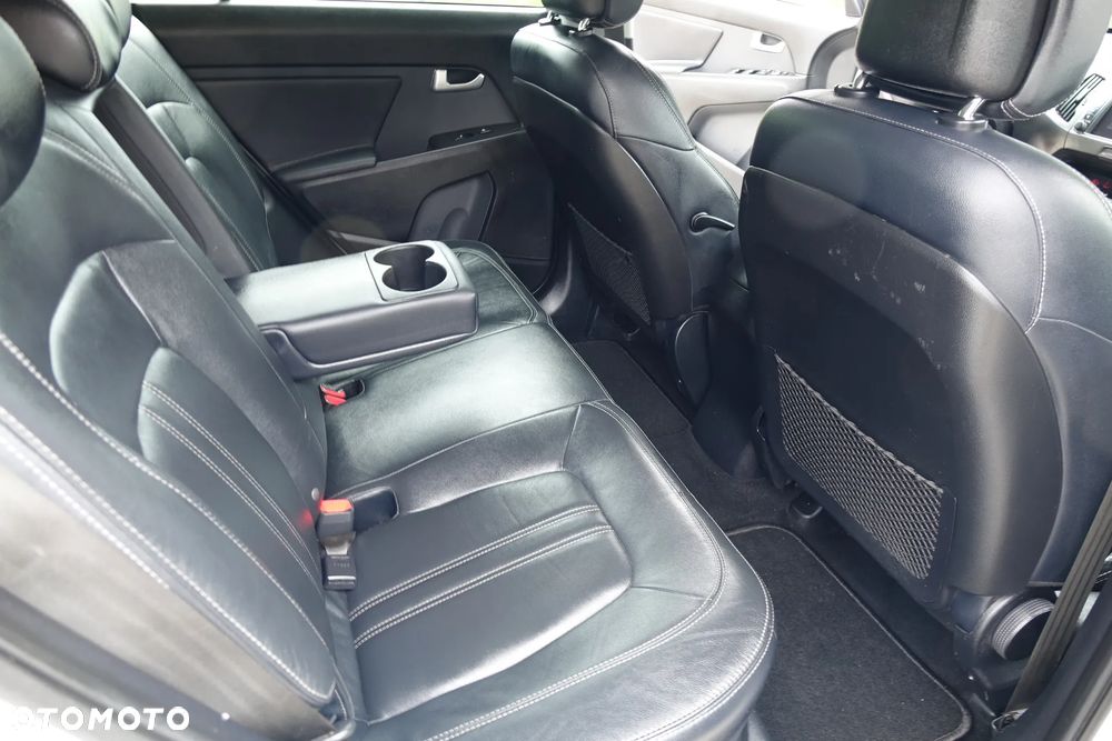 Kia Sportage - 16