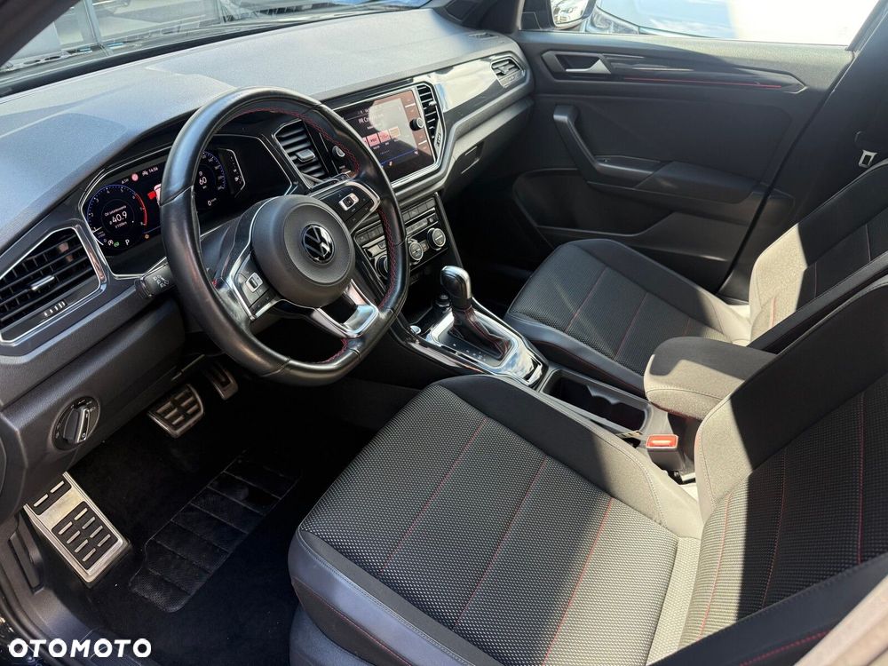 Volkswagen T-Roc - 12