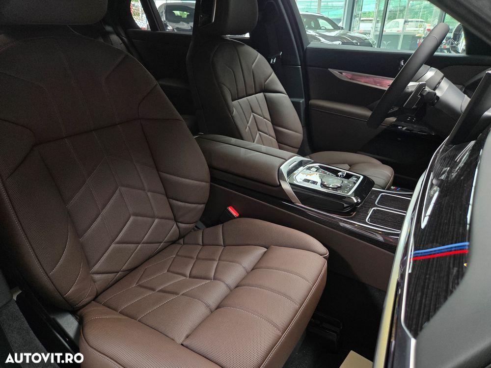 BMW Seria 7 - 11