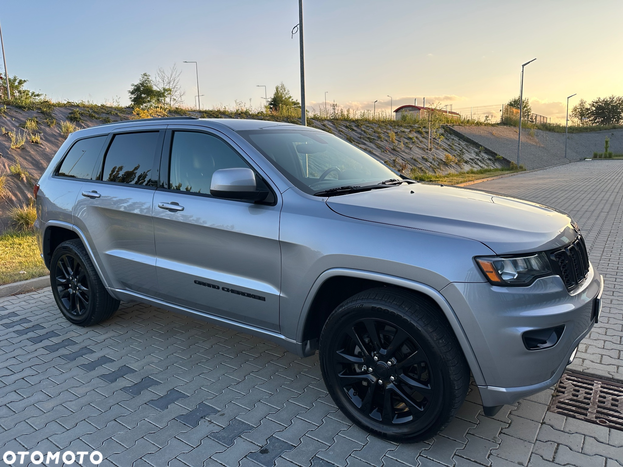 Jeep Grand Cherokee - 6