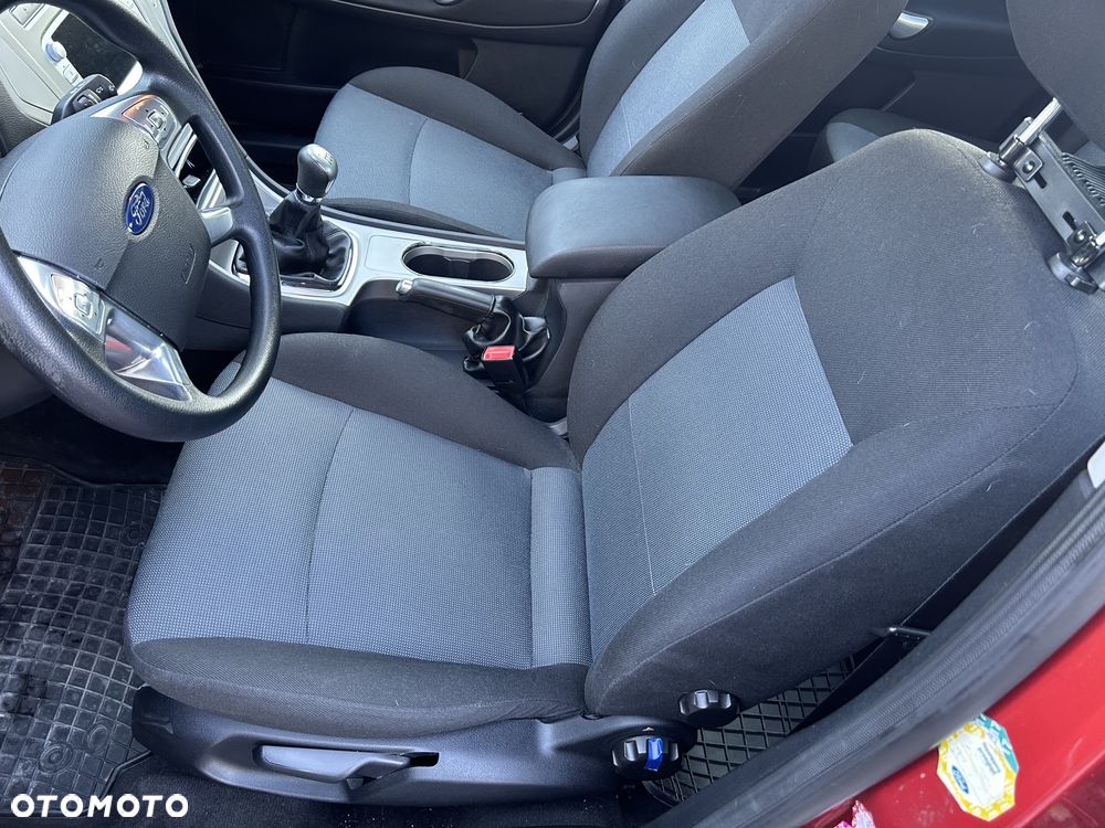 Ford Mondeo 1.6 Trend - 10