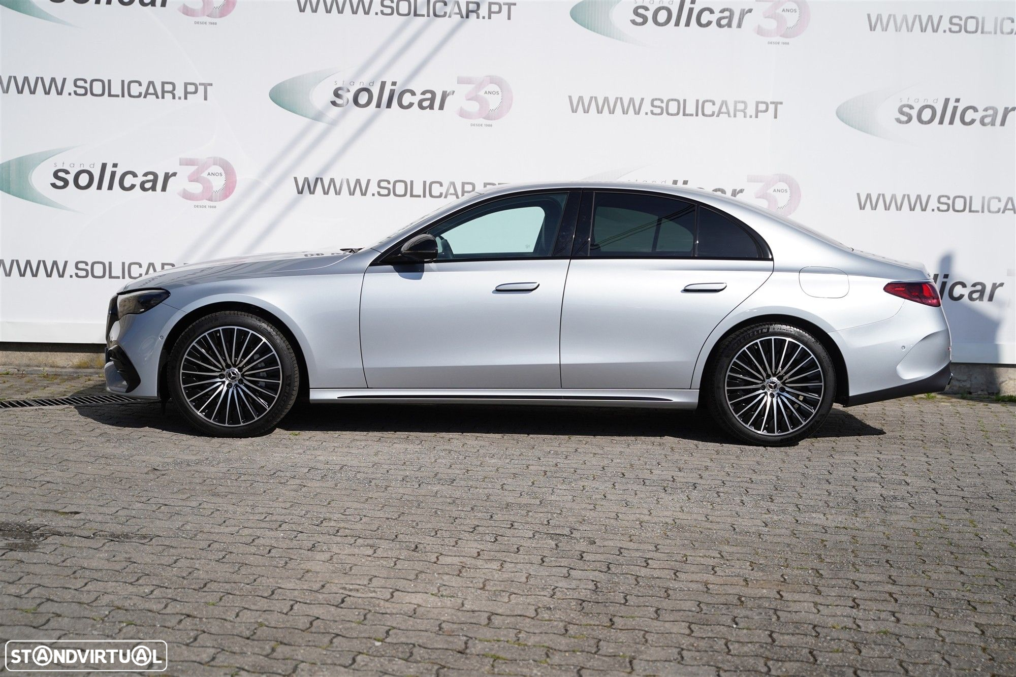 Mercedes-Benz E 300 de - 13