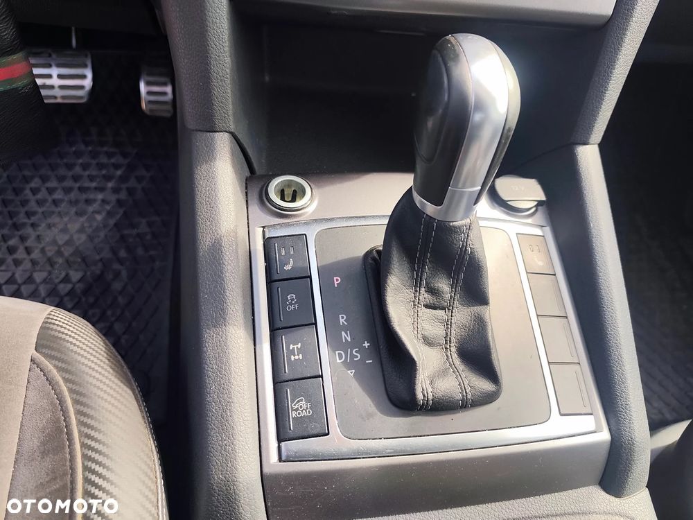 Volkswagen Amarok Double Cab 2.0 BiTDi 4MOTION Highline - 13