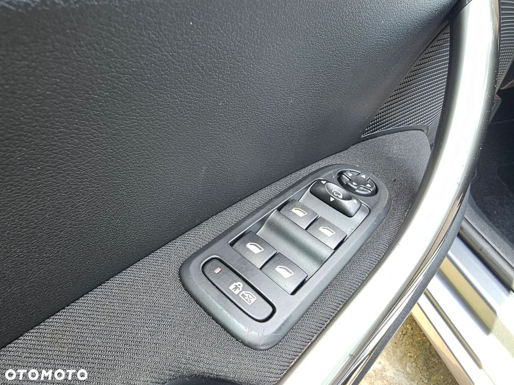 Peugeot 308 - 32