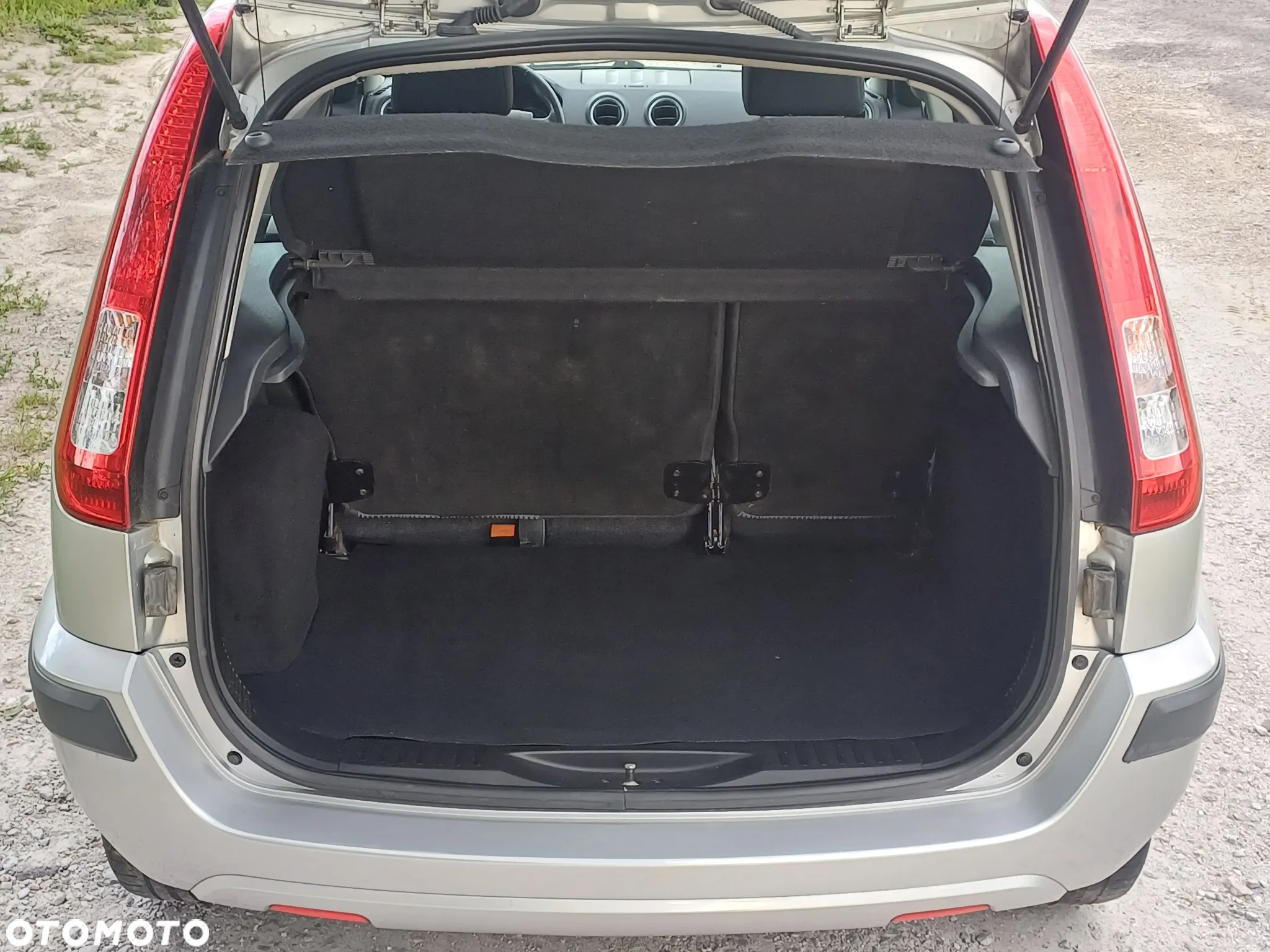 Ford Fusion 1.4 Ambiente - 27