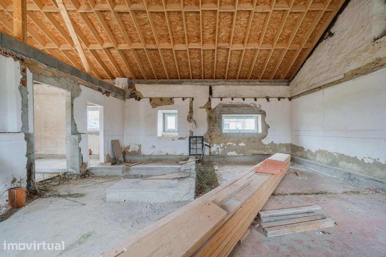 Moradia para Reabilitar com Projeto Aprovado em Óbidos - Grande imagem: 5/27