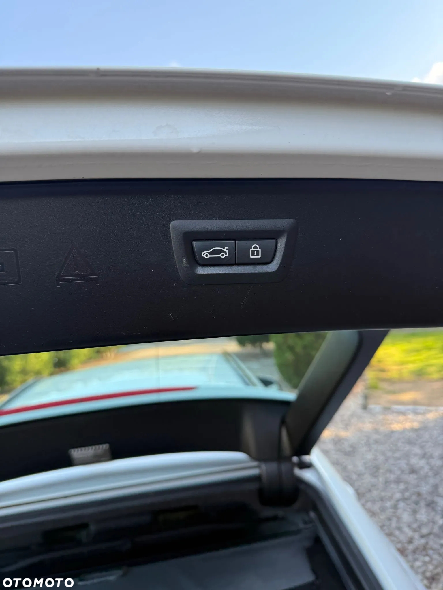 BMW Seria 5 528i xDrive Touring Sport-Aut - 22