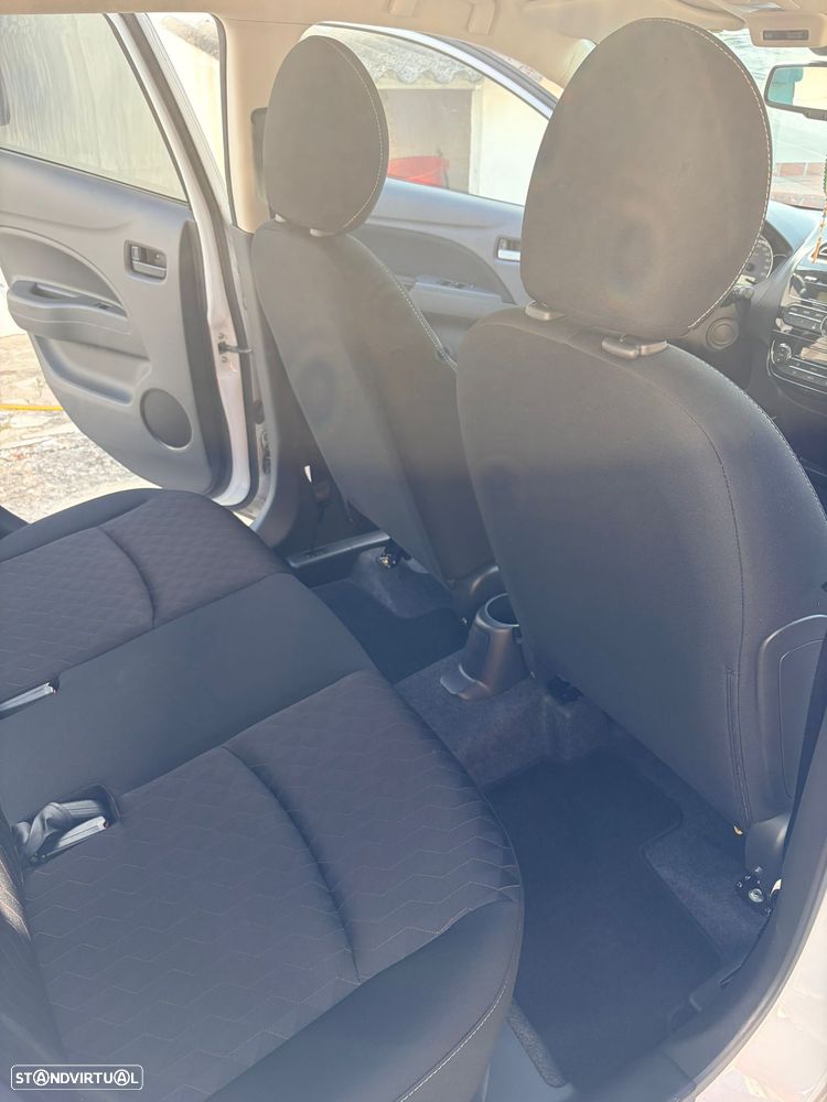 Mitsubishi Space Star 1.2 Intense - 17