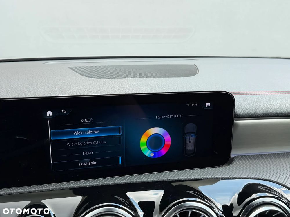 Mercedes-Benz CLA 200 AMG Line 7G-DCT - 17
