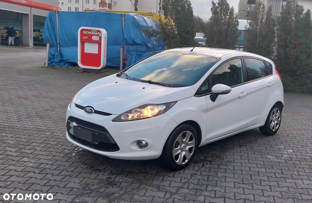 Ford Fiesta 1.6 TDCi DPF Trend - 2