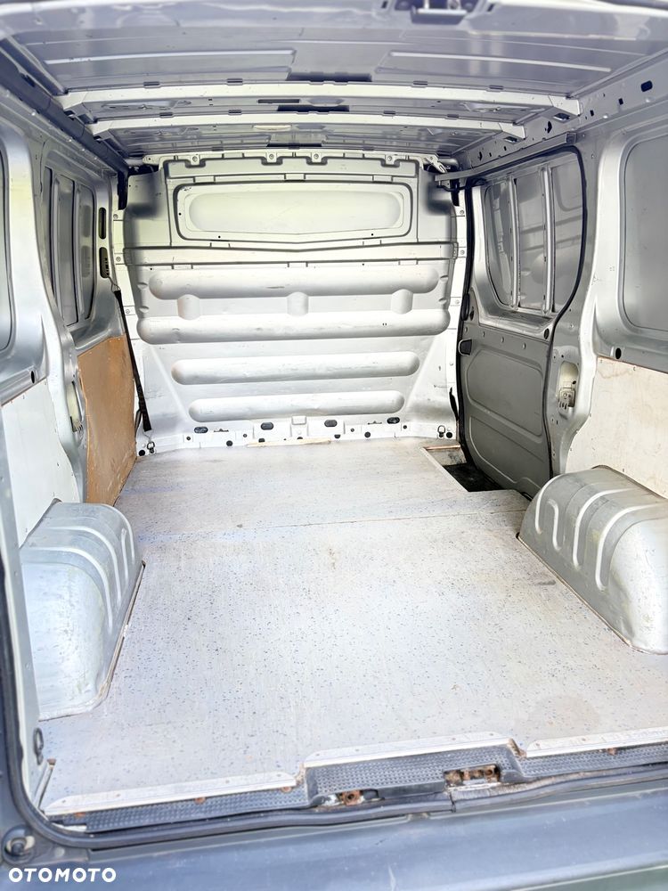 Opel Vivaro - 6