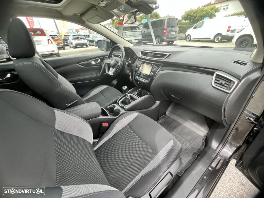 Nissan Qashqai 1.5 dCi N-Connecta - 22