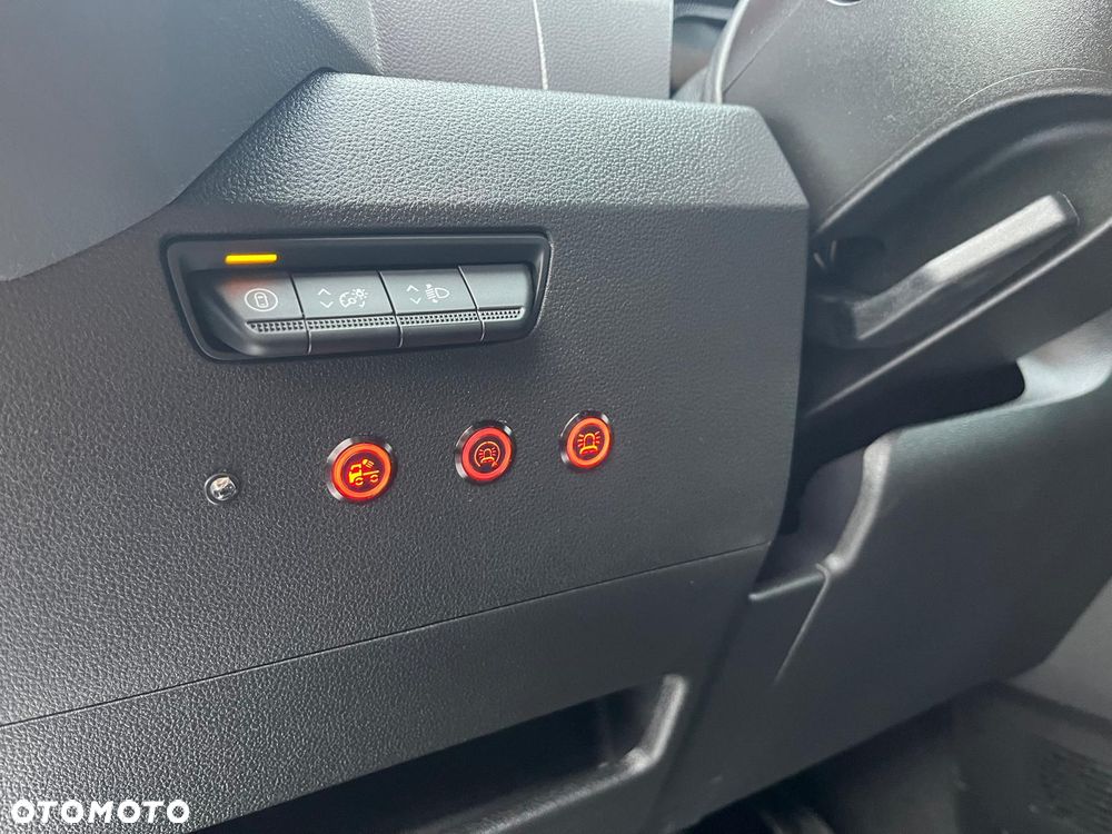 Renault Master / E-Tech / Laweta <3,5 tony / Krajowy / Top - 28