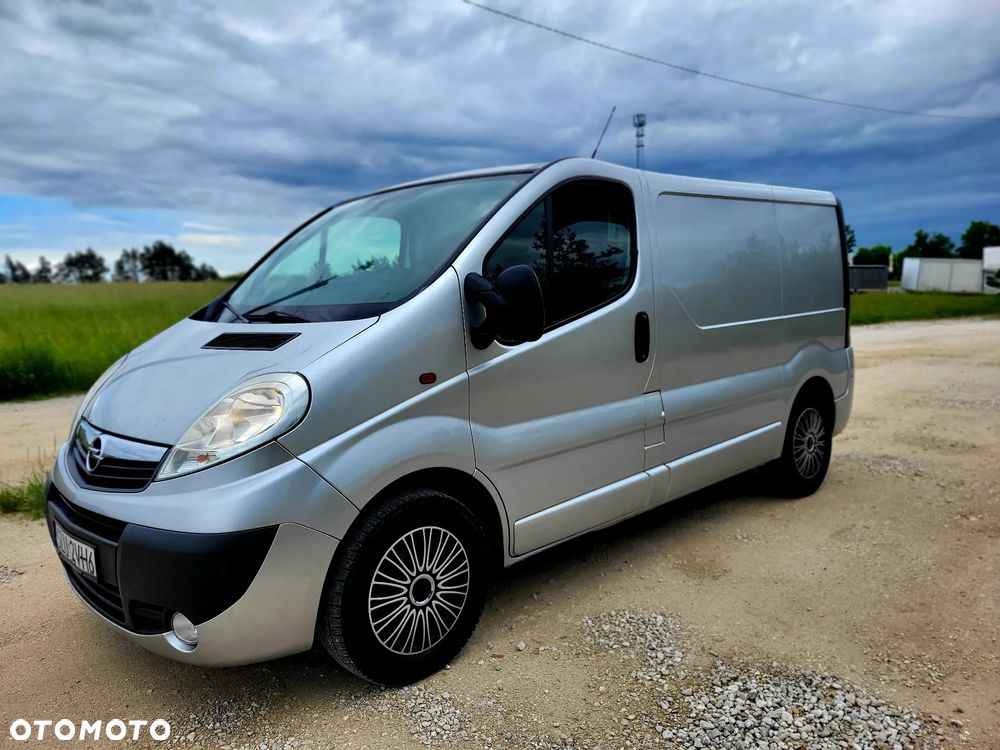 Opel Vivaro - 1