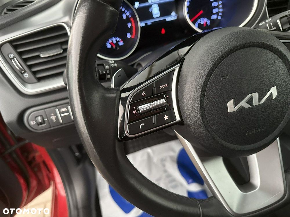 Kia Ceed - 25