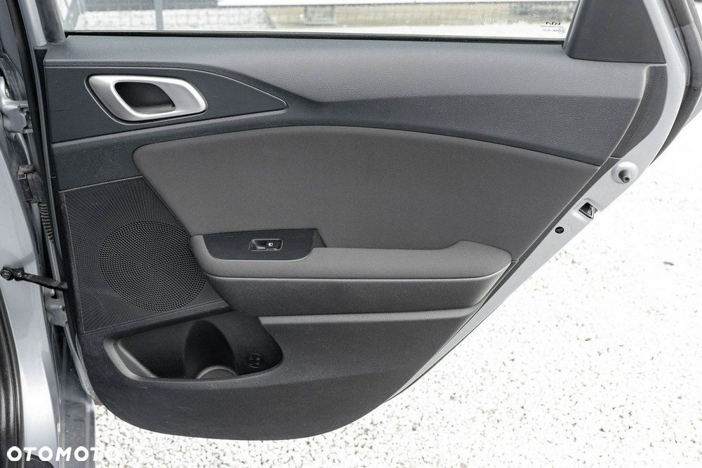 Kia Ceed 1.5 T-GDI M DCT - 26