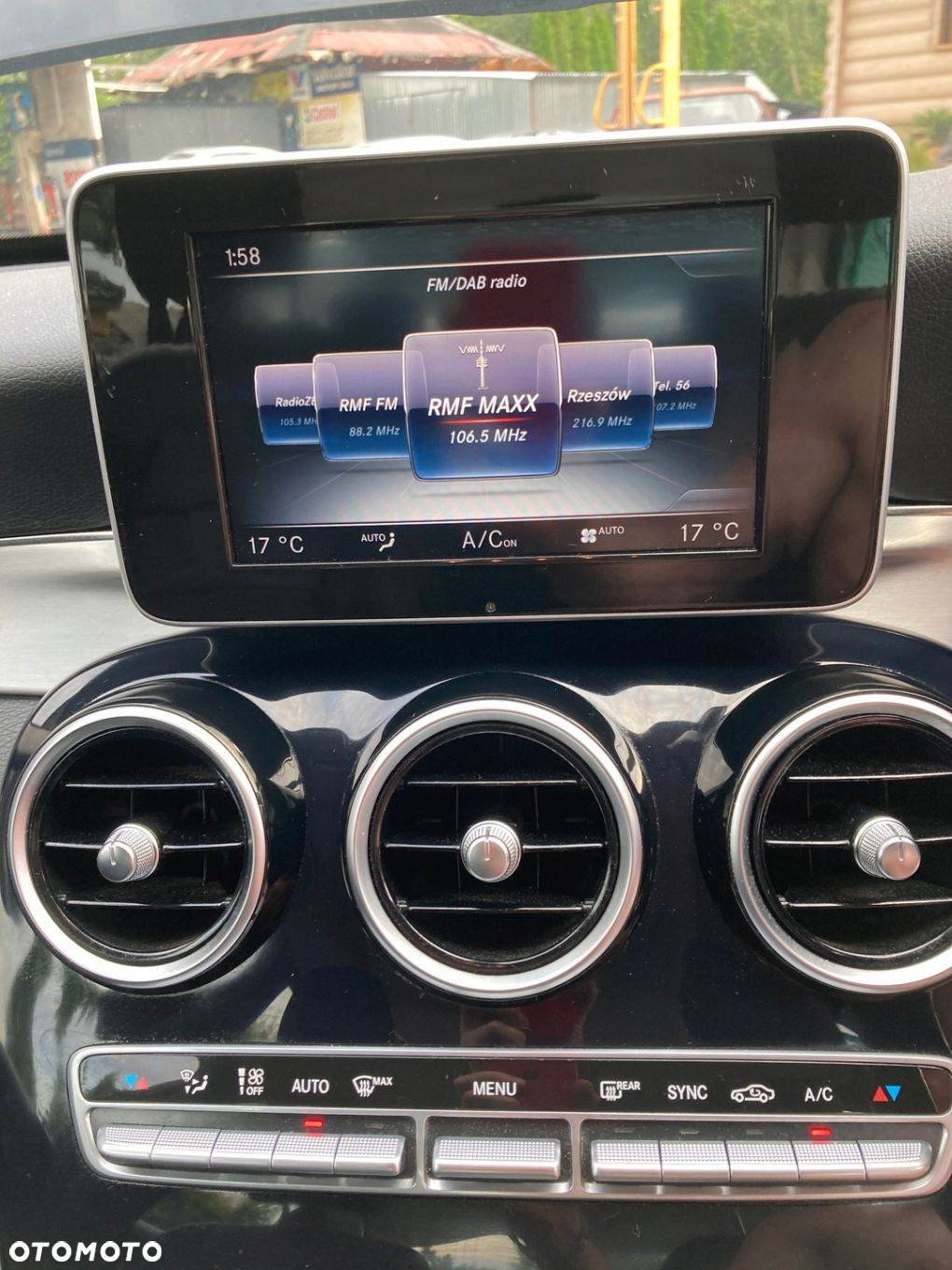 PANEL ŚRODKOWY KOMPLET MERCEDES C KLASA W205 - 2