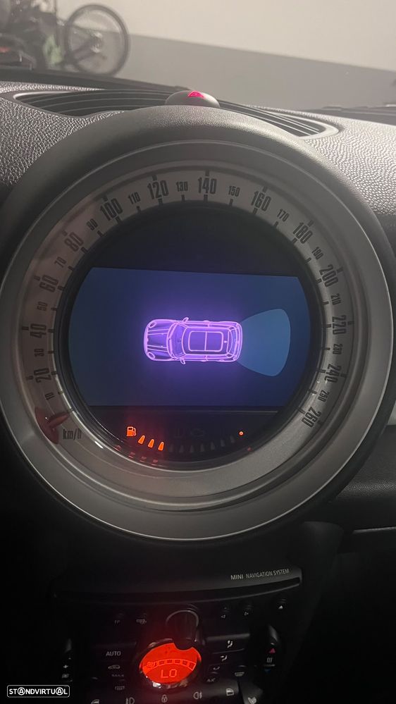 MINI 3 Portas One - 14