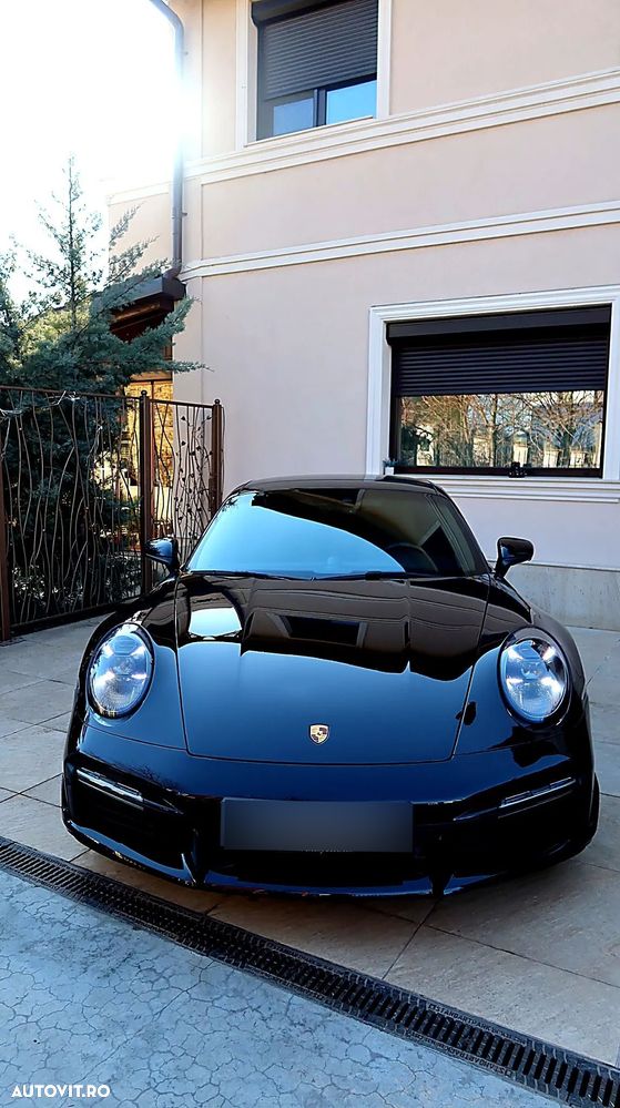 Porsche 911-TURBO-S - 9