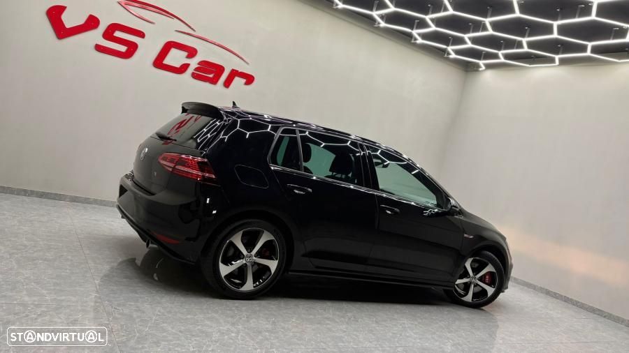 VW Golf 2.0 TSi GTi DSG Performance - 36