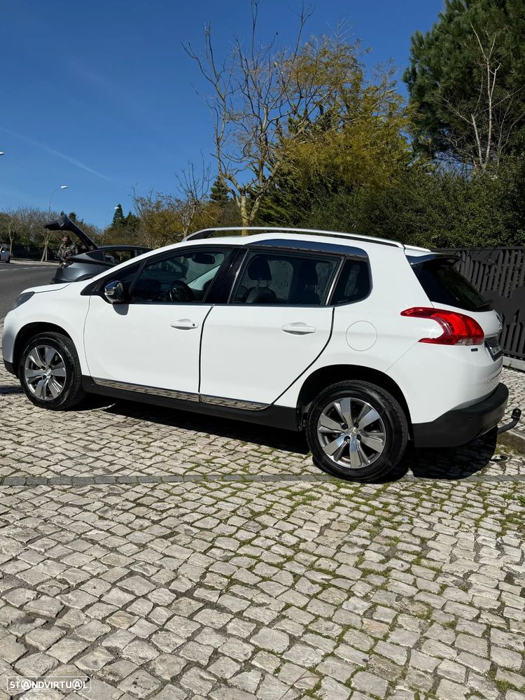 Peugeot 2008 - 13