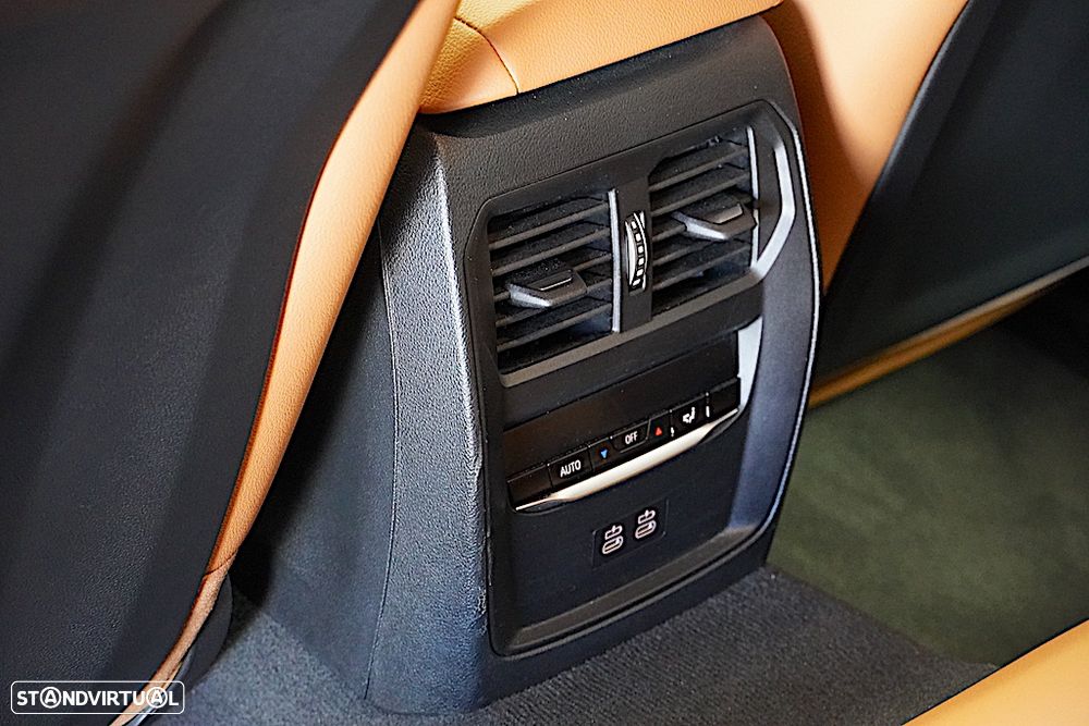 BMW i4 eDrive40 - 11