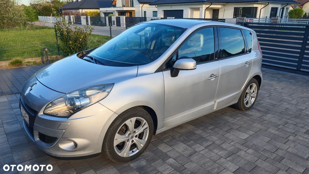 Renault Scenic - 22