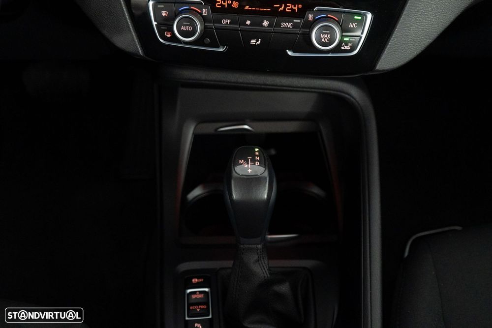 BMW X1 25 e xDrive Corporate Edition - 26