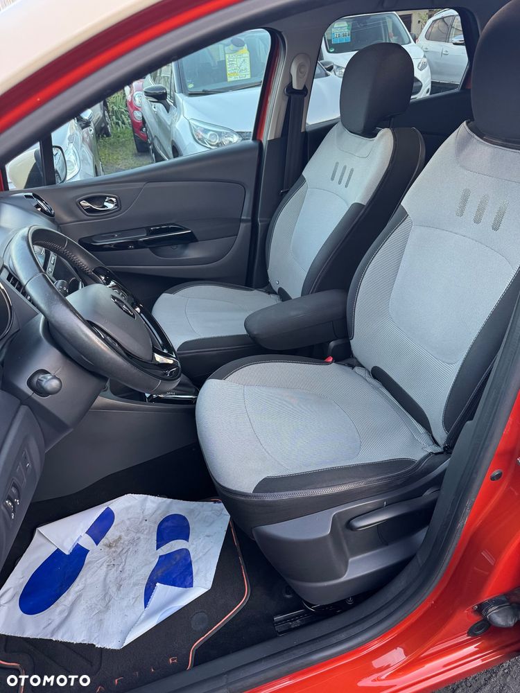 Renault Captur - 31