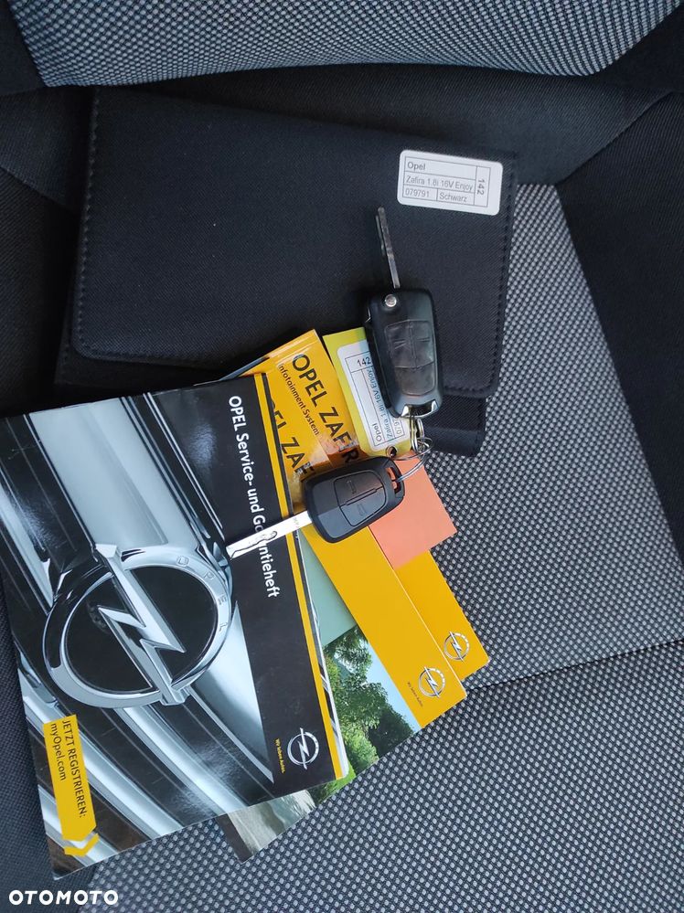 Opel Zafira 1.8 Navi - 25