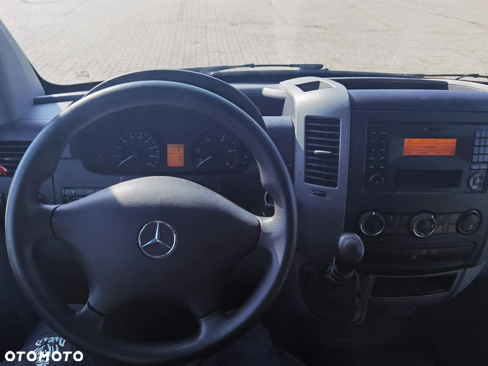 Mercedes-Benz Sprinter - 4