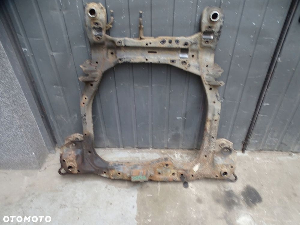 sanki belka zawieszenia przod kia sorento ii 2010 - 1