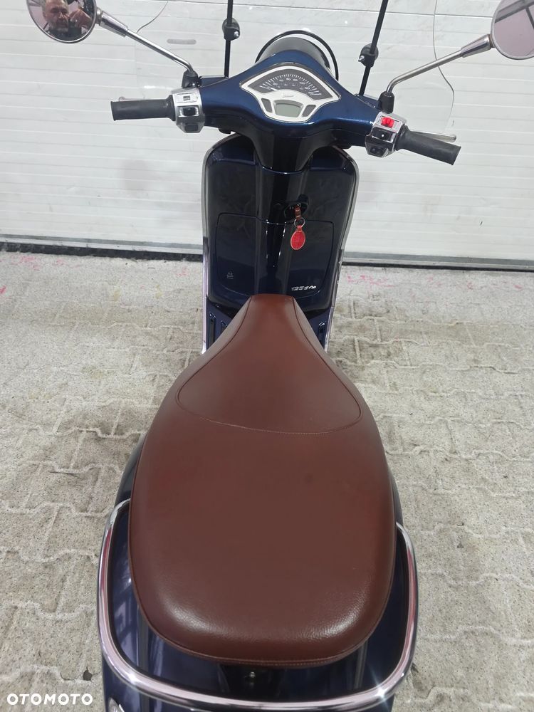 Piaggio Vespa - 23