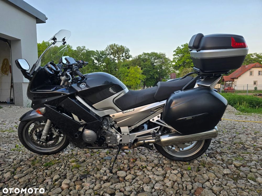 Yamaha FJR - 12