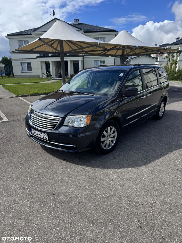 Chrysler Town & Country 3.6 Limited - 1