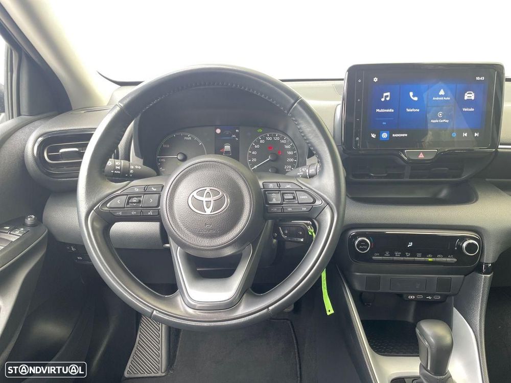 Toyota Yaris - 10