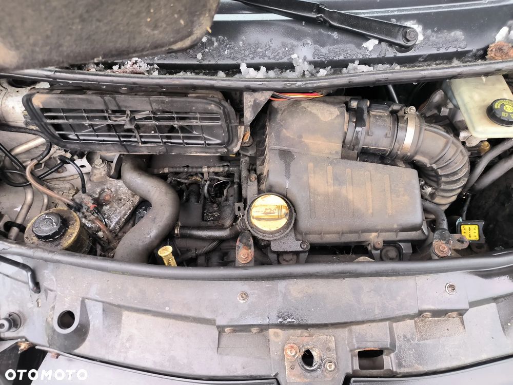 Maska drzwi grill lampy Opel Vivaro A Trafic I Lift 2.5 DCi - 21