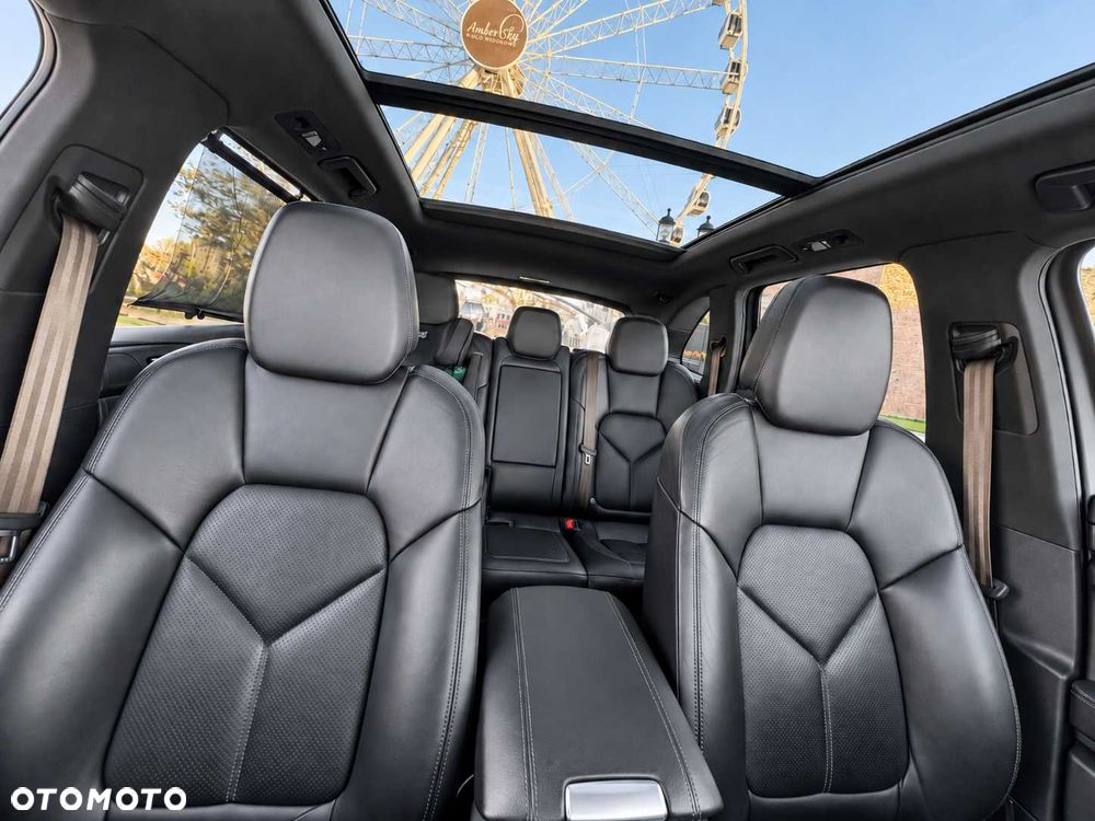 Porsche Cayenne - 8