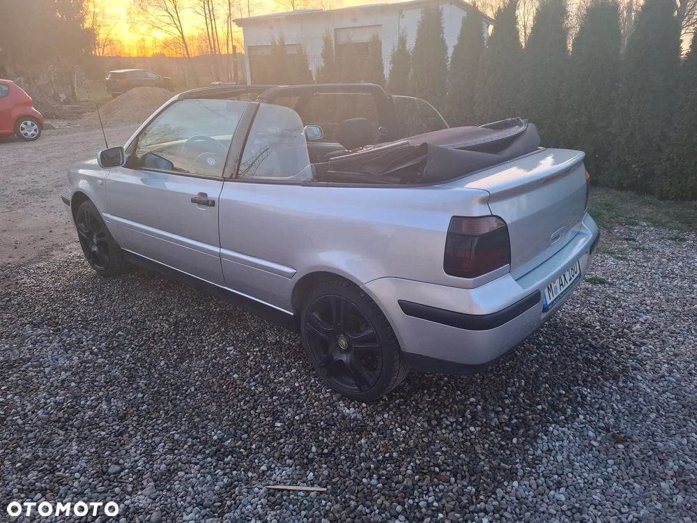 Volkswagen Golf 2.0 GTI - 13