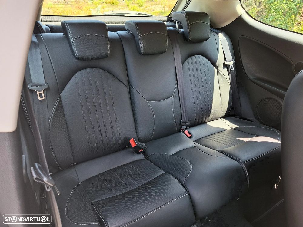 Alfa Romeo MiTo 1.3 JTD Distinctive S&S - 11