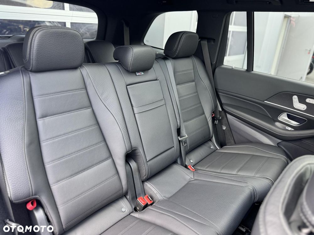 Mercedes-Benz GLS - 13