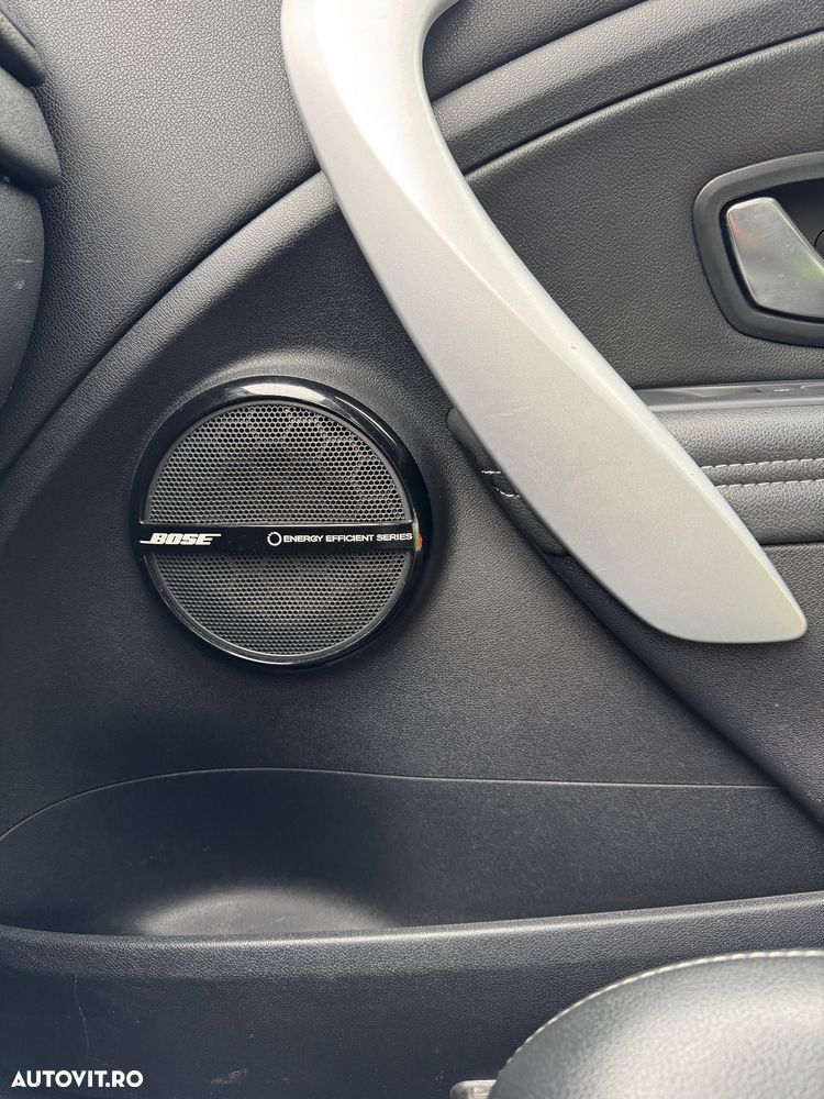 Renault Megane ENERGY dCi 110 Start & Stop Bose Edition - 8