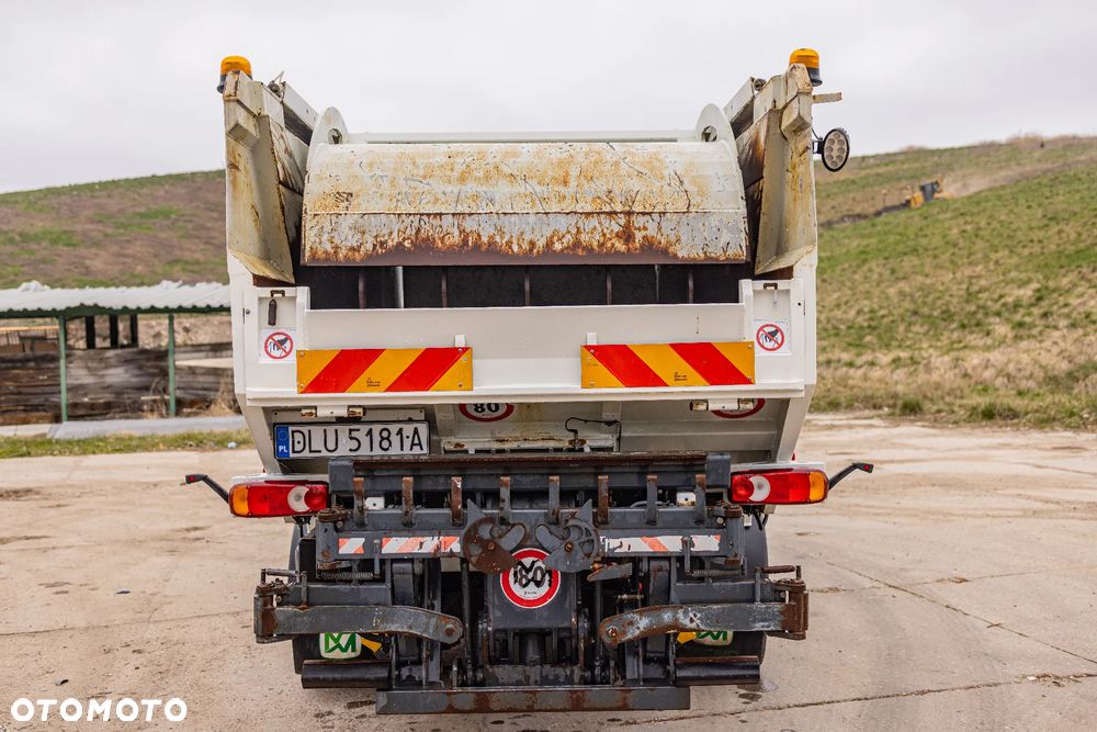 Iveco Euro Cargo 4x2 śmieciarka niski przebieg - 9
