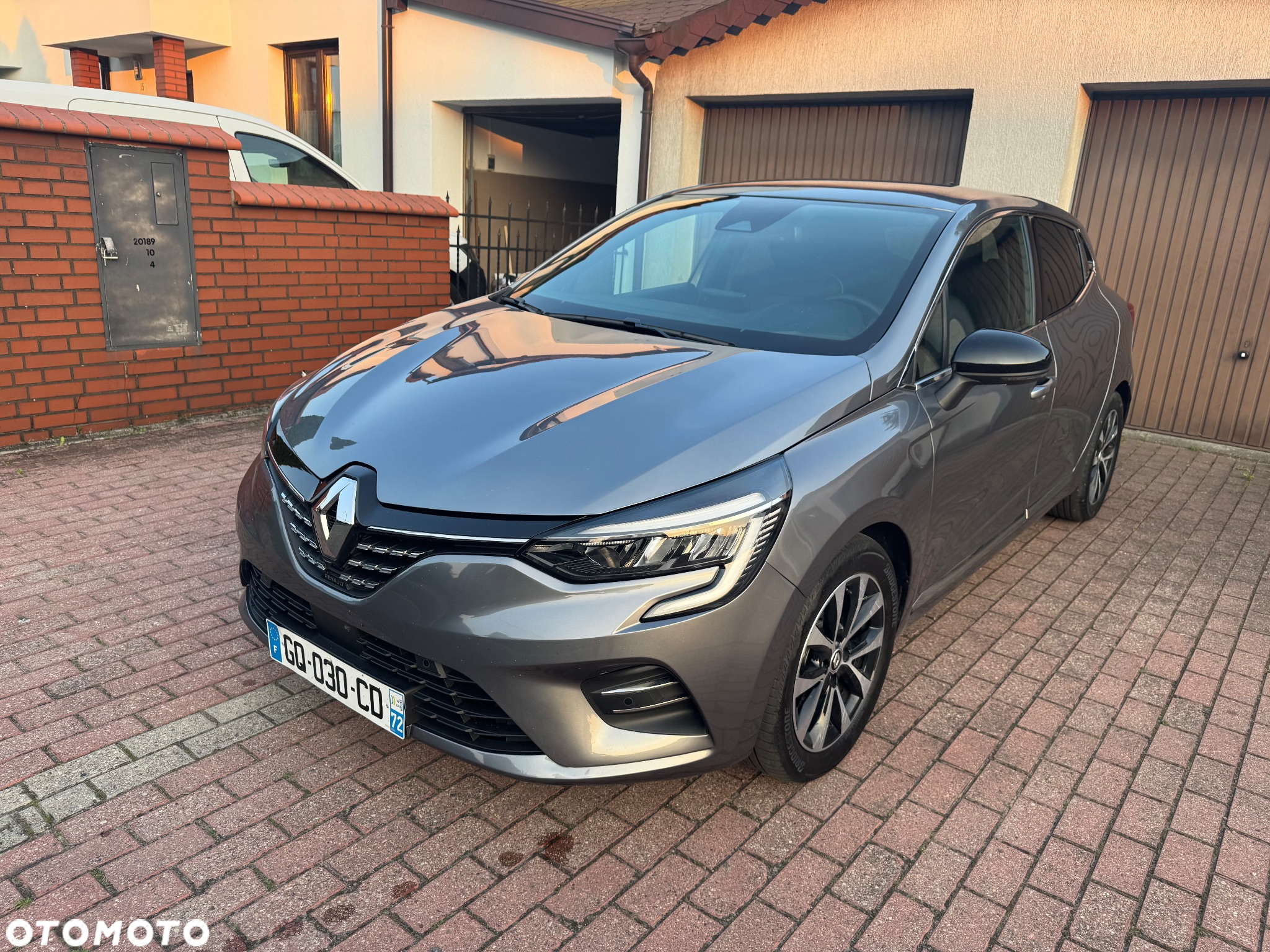 Renault Clio E-TECH Full Hybrid 145 TECHNO - 3